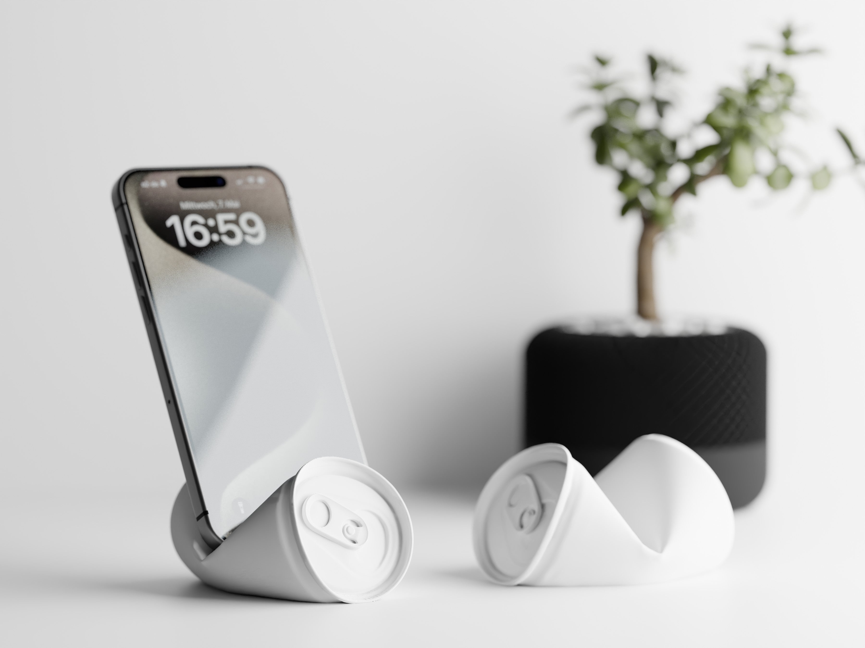 SodaCan – Crushed Can Phone Stand
