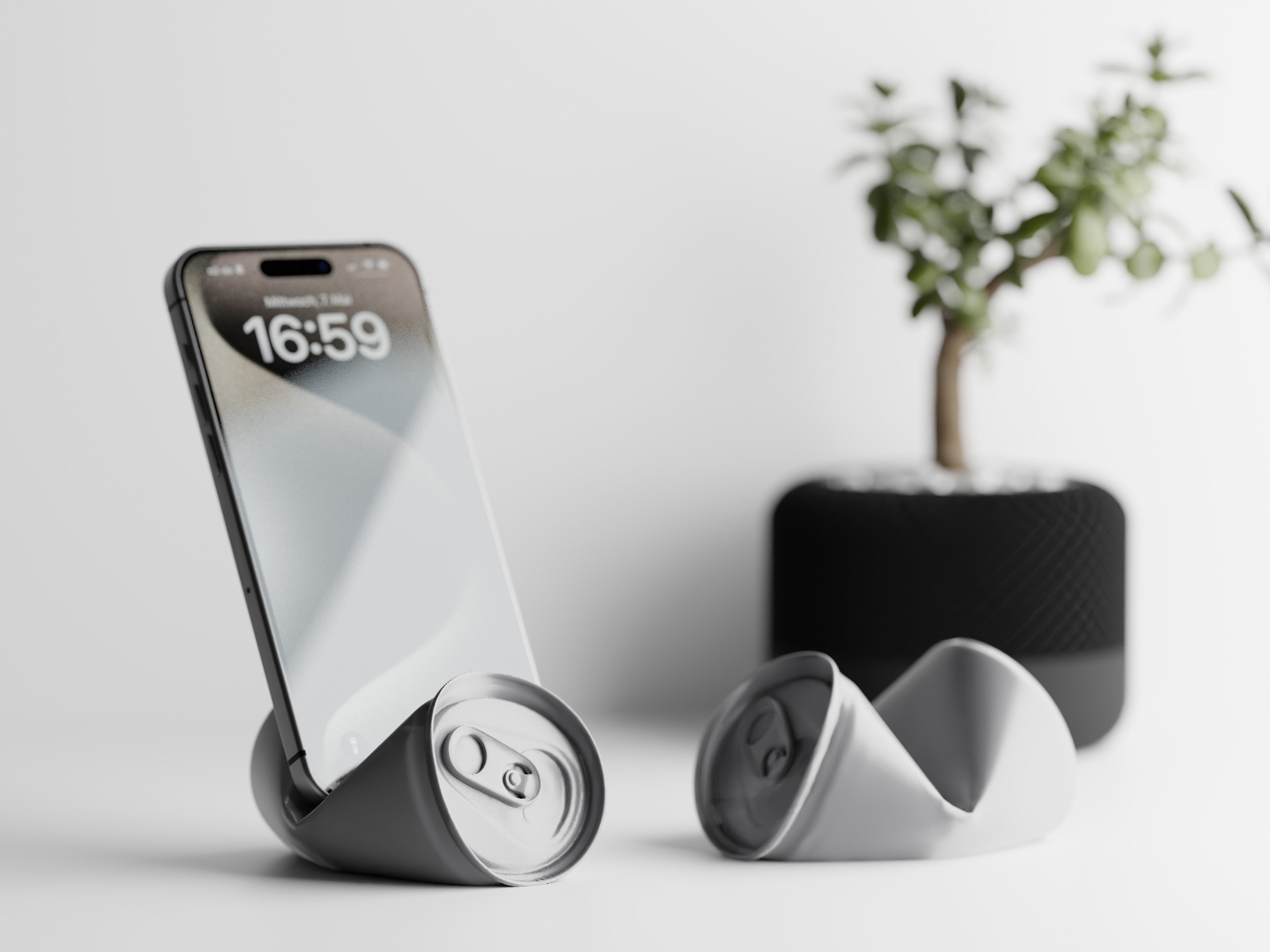 SodaCan – Crushed Can Phone Stand