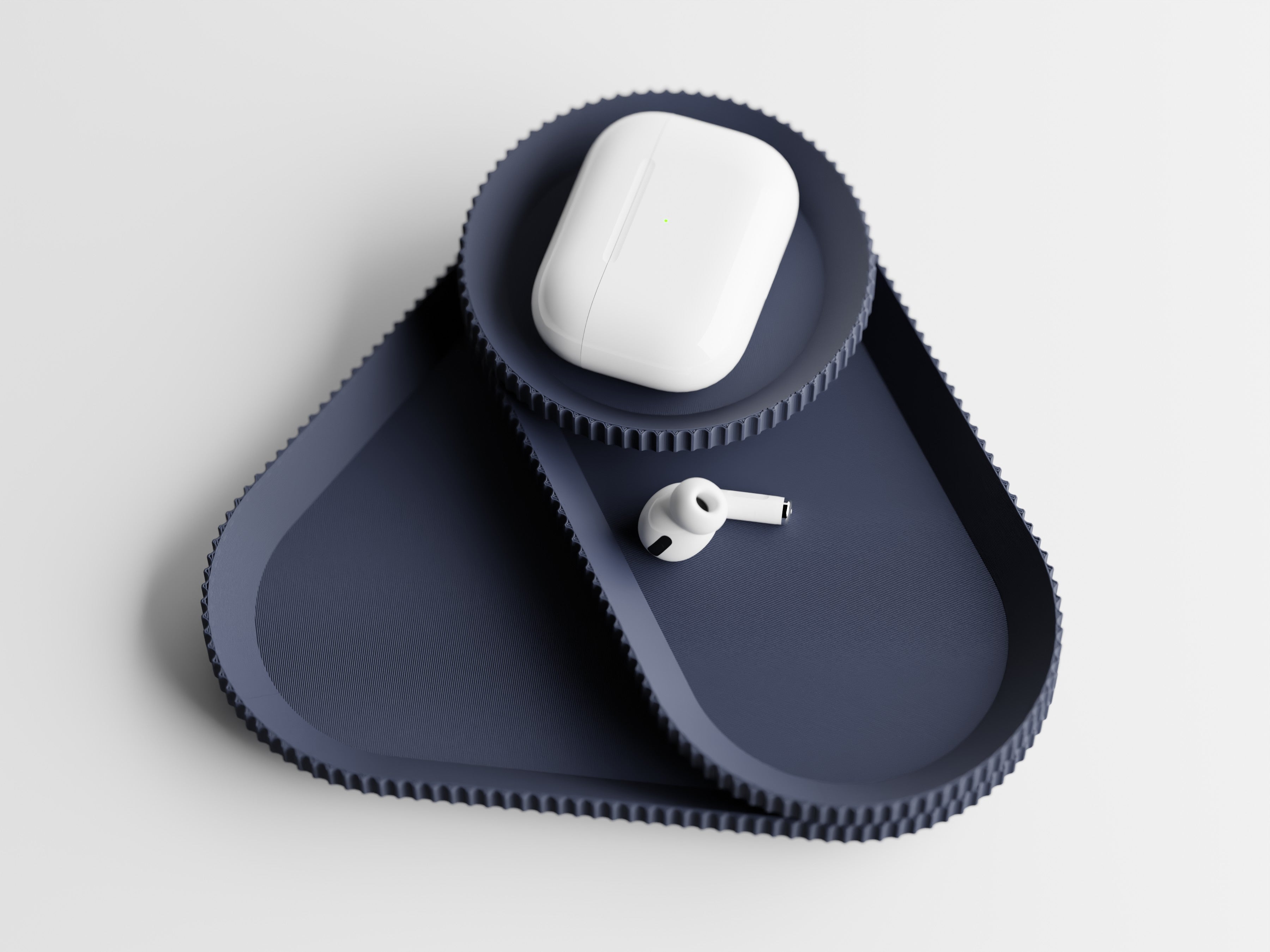 Layra – Modular Three-Tray Organizer