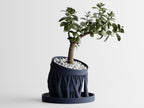 Drapeau – Gathered Sculptural Planter