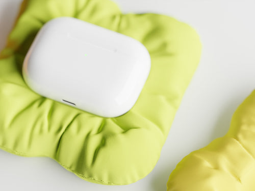 Alveo AirPods Cushion Stand – Puffy Dock for AirPods Pro 2, AirPods 2 & AirPods 4